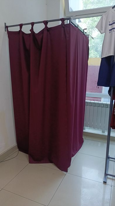 Б/У. Рейлы, вешала, примерочная для одежд ы