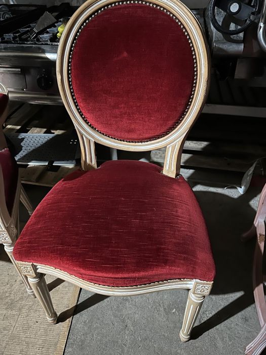 Vand scaune diverse modele