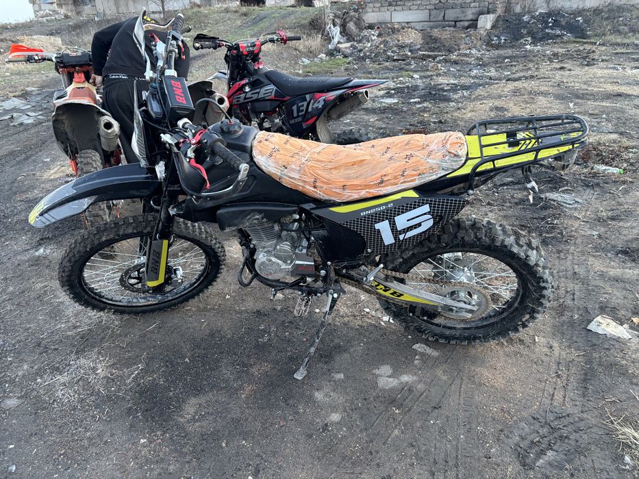 Мотоцикл 250 кубов