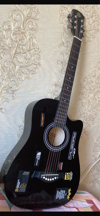 Гитара в хорошом состоянии