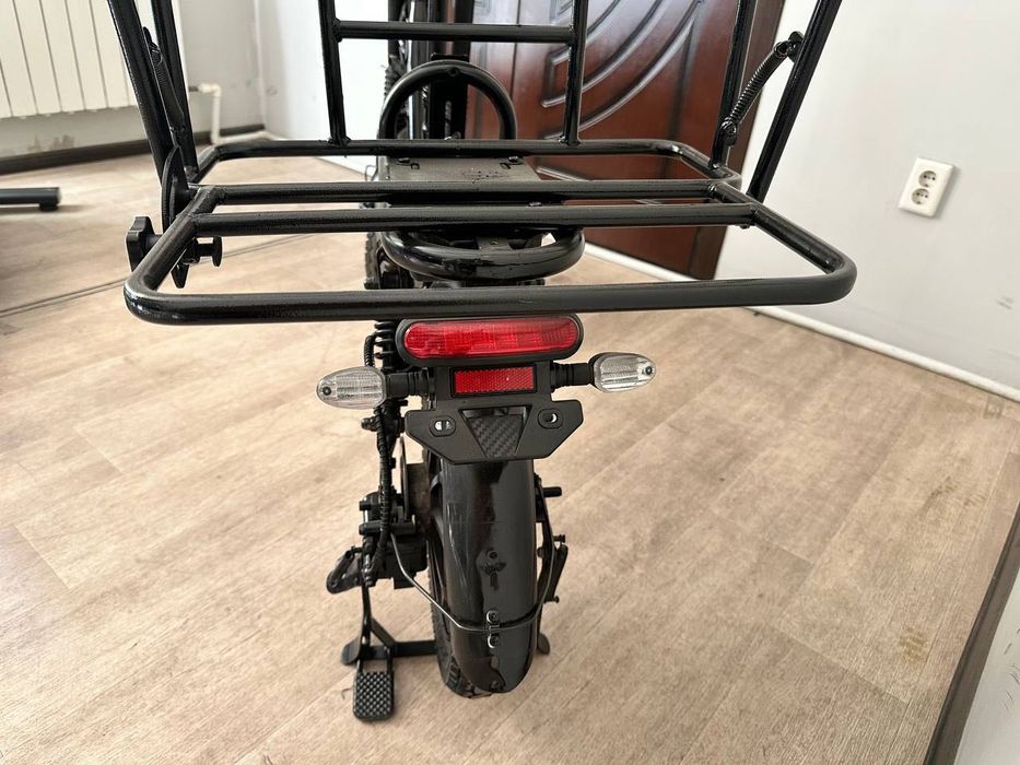 Monster Elektro Velosiped