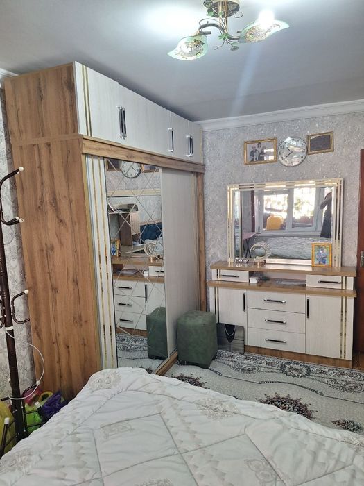 Продам 3/2/5 кирпич 3 комнатная Можно ипотека