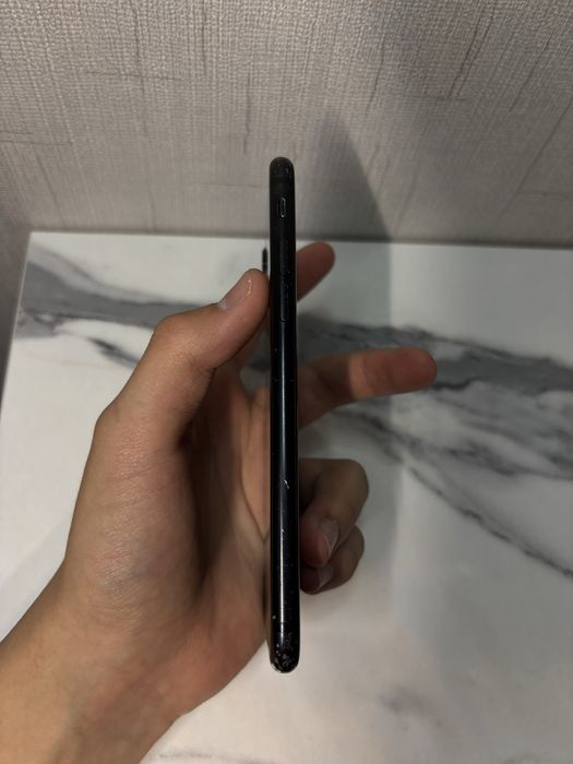 Продам/Обменяю iPhone 7 32gb Black
