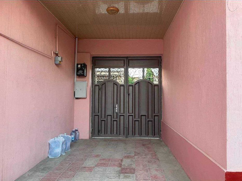 Самарканд ш.СамГаси худудида жойлашган 5 хонали ховли сотувда