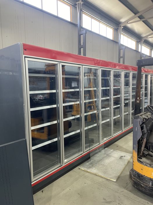Остъкляване на хладилни витрини