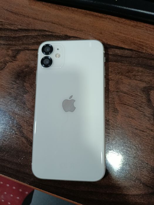 Айфон 11 в идеальном состоянии
