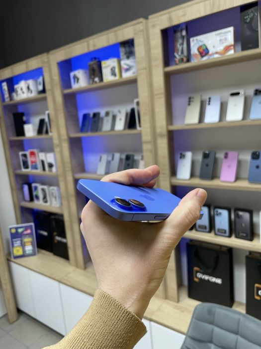 Apple iPhone 16, Bluemarin, 128 GB, Excelent