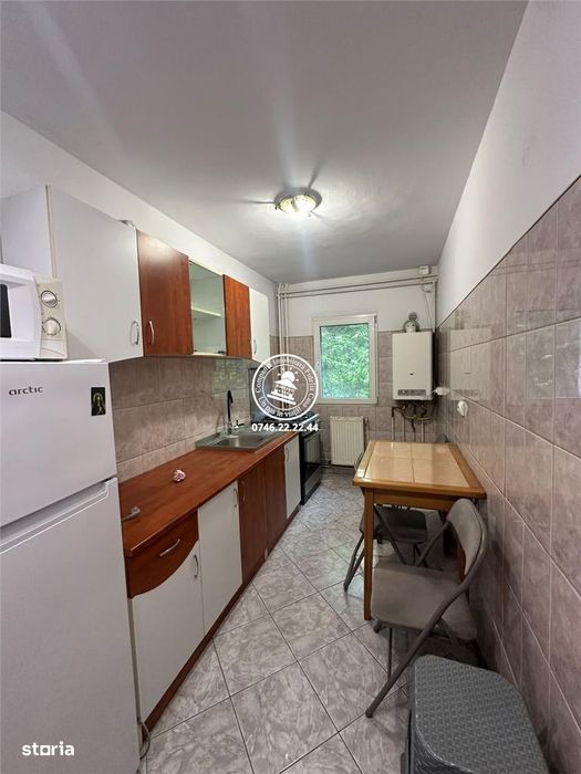 Apartament 2 camere de inchiriat, decomandat, etajul 1 - Gara