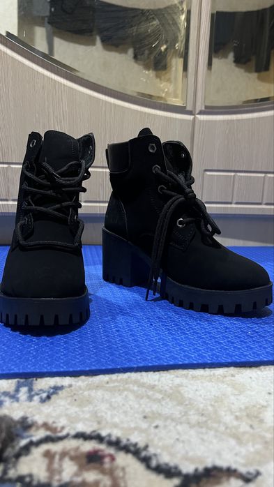 Продаются Женские ботинки 37р