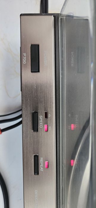 Pick up (picup, picap, pickup) Wega (Sony) P700
