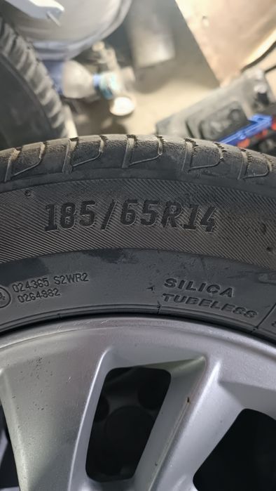 Диски с шинами. Цена 50000