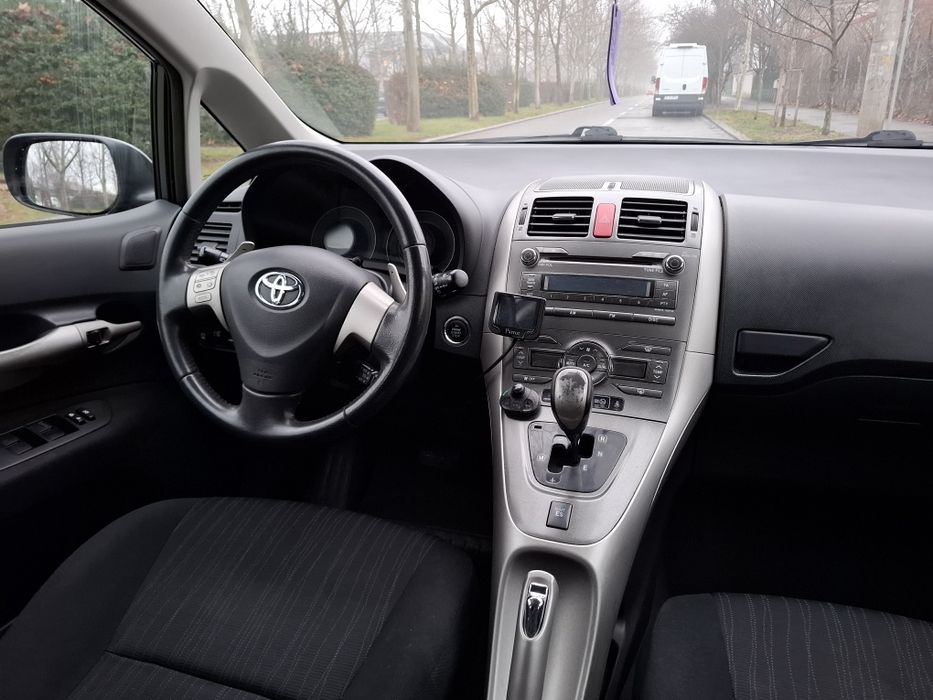 Toyota Auris AUTOMATA 1.6 Benzina cu Gpl Km Reali MASINA INGRIJITA