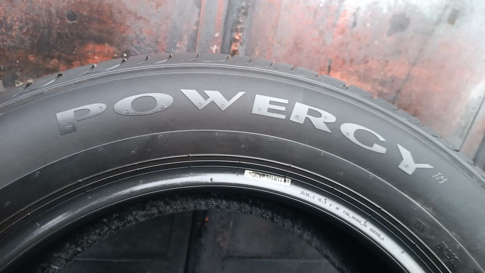 235/55/17 Pirelli