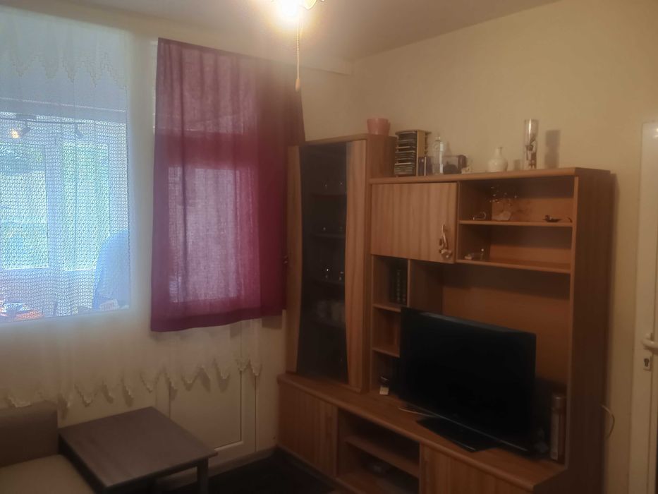 Продава се Двустаен апартамент в Шумен, Добруджански - 55 кв.м за 7 €/кв.м - Снимка #11