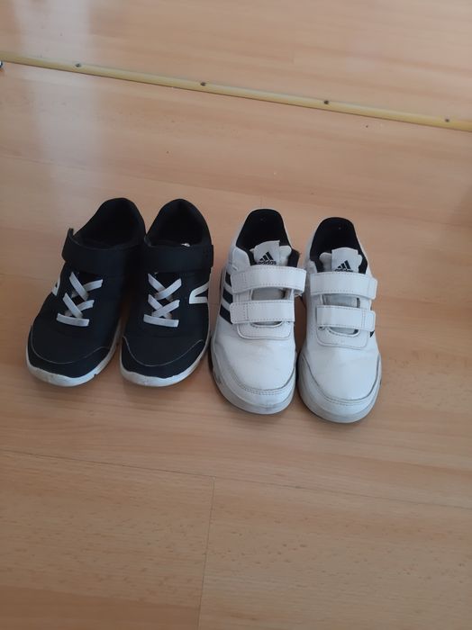 Vand 5 perechi incaltaminte copii