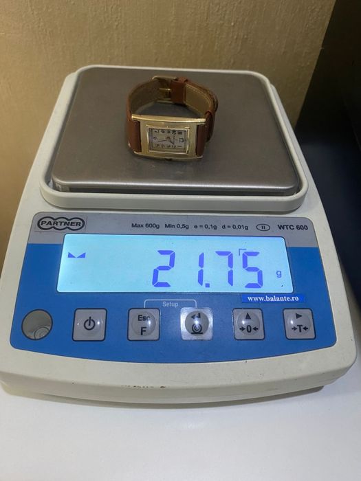 Ceas Omega aur 14K Amanet BKG