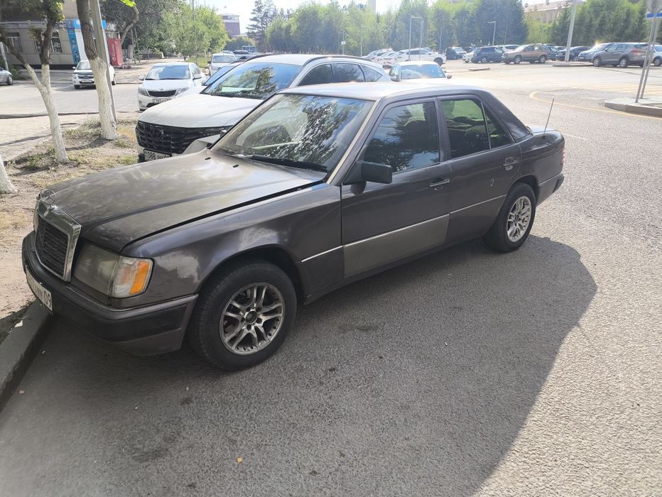 Продам Мерседес 124