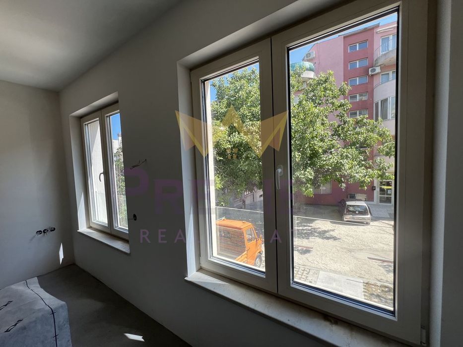 Продава се Едностаен апартамент в Варна, Бриз - 48 кв.м за 3090 €/кв.м - Снимка #7