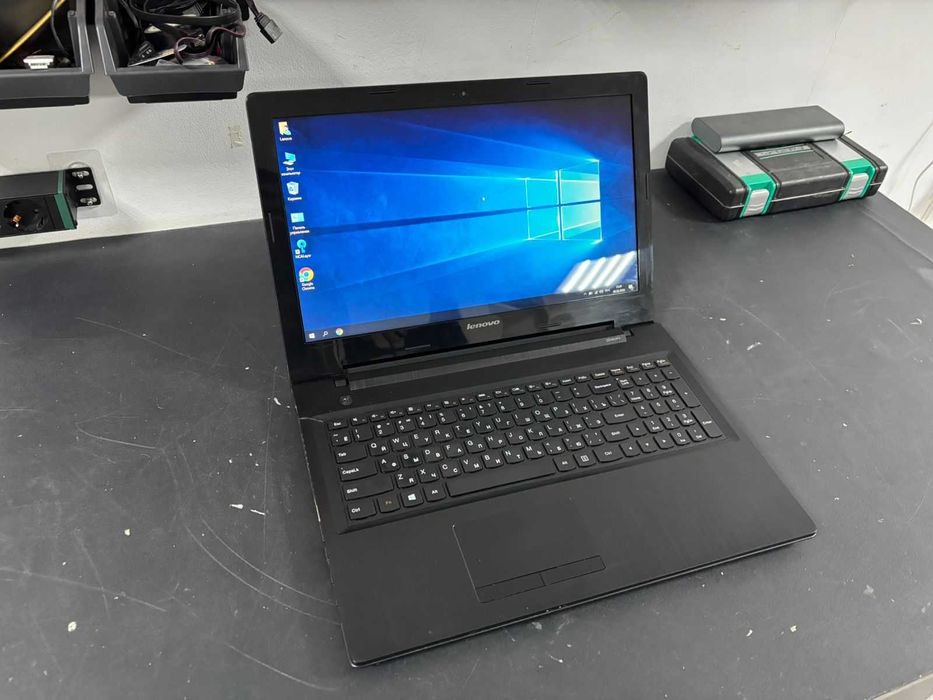 Ноутбук Lenovo CORE i3/Озу 8гб
