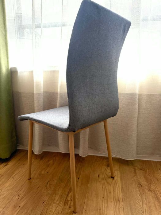 Интериорни скандинавски столове.