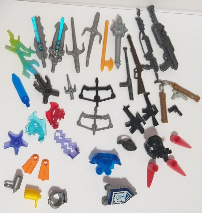 Lego детали, маски