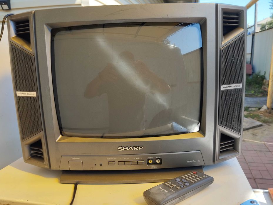 Телевизор SHARP небольшой 37"