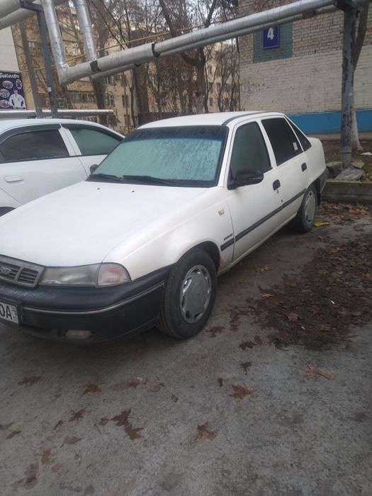 Нексия 1 сотилади