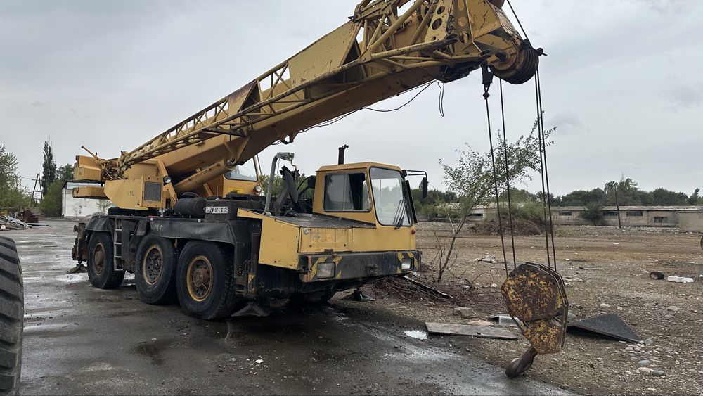 Продам! Liebherr,Кран