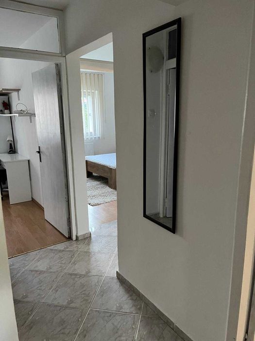 Inchiriez apartament 3 camere