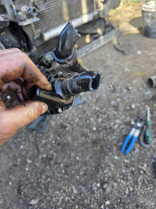 Помпа за охлаждане на антифриз за Mercedes W211 320 бензин