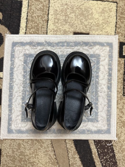 Продам туфли школьный