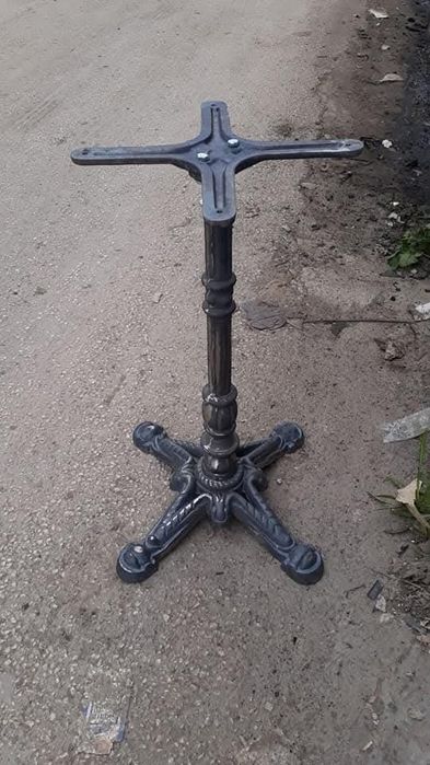 Стол сатылады, чугунный материал