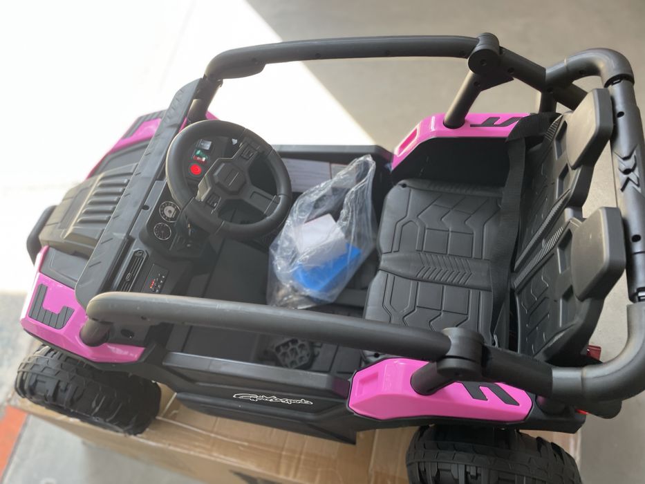 Masinuta electrica pentru copii Nichiduta Buggy Sports Pink 12V,cu telecomanda 2.4G,usi cu deschidere,2 motoare