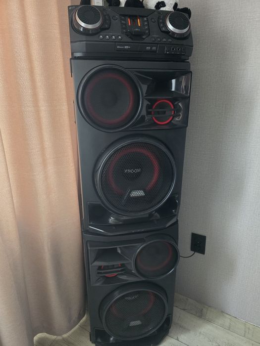 Продам муз.центр LG CL98