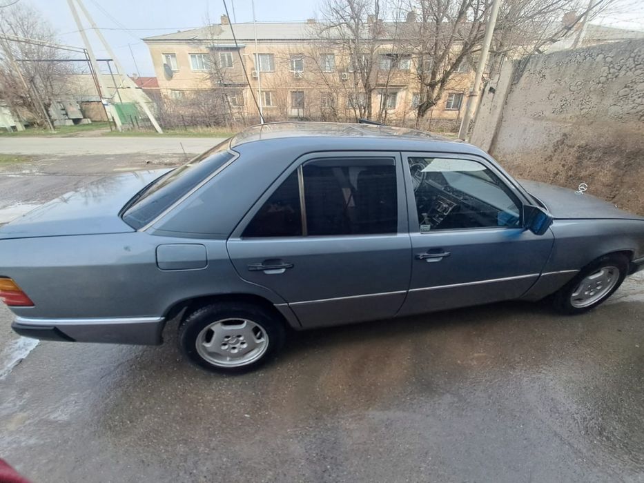 Продается Мерседес W124