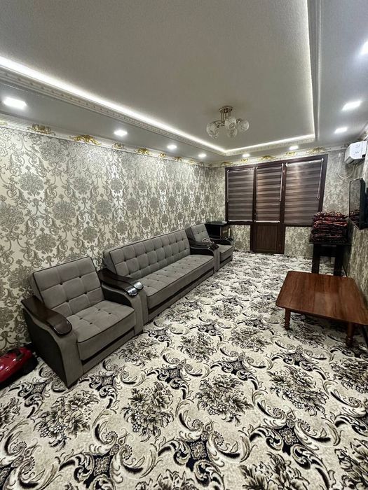 Samarqand Shahar Beruniy kuchasida 1xona 2xona qilingan 2etaj