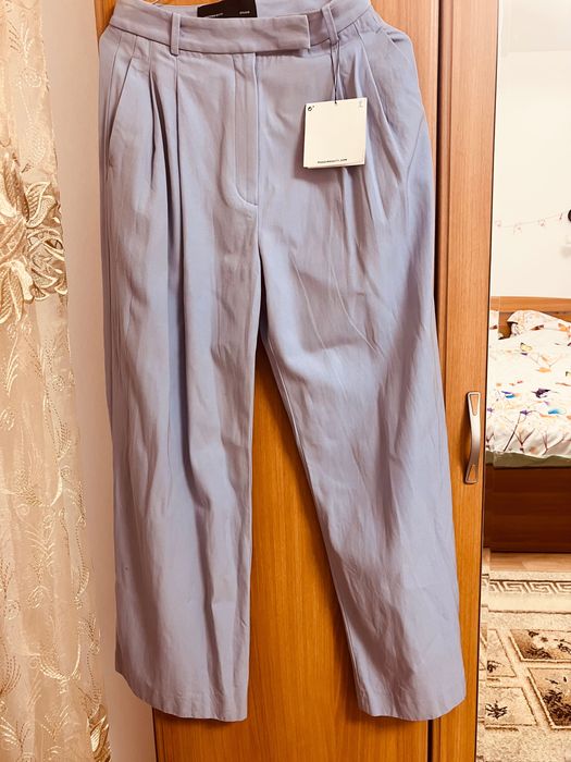 Pantaloni Massimo Dutti superbi