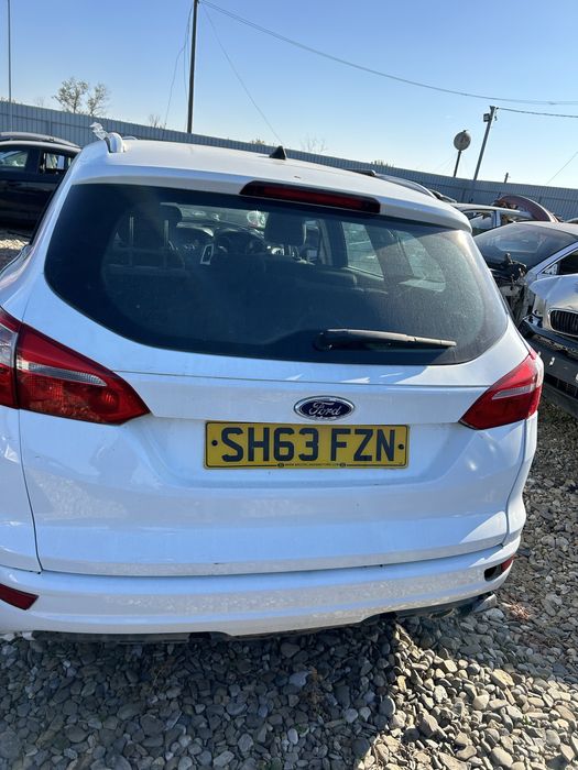 Haion cu lunetă Ford Focus 3 Break
