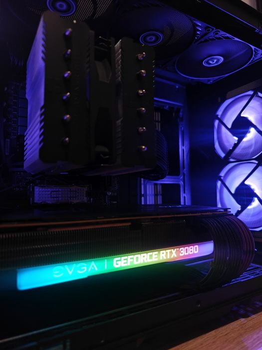 Геймърски с RTX 3080 / Ryzen 5600X / 32GB RAM