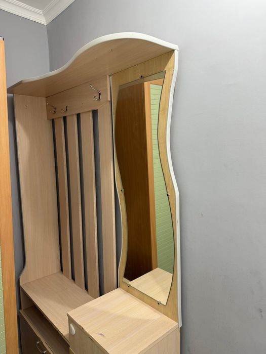 Прихожака шкаф б/у