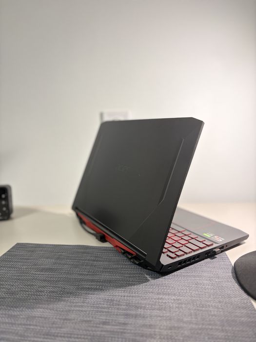 Acer Nitro 5 | 16 GB RAM | 512 GB SSD + 1 TB SSD + 1 TB HDD
