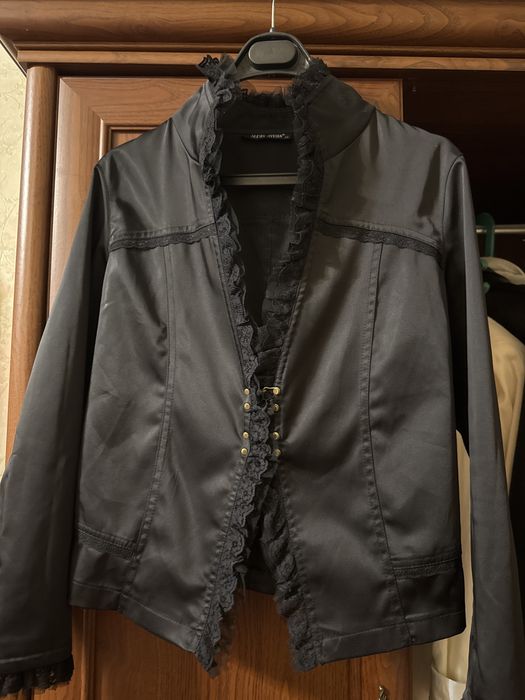 Пиджак женский с кружевами