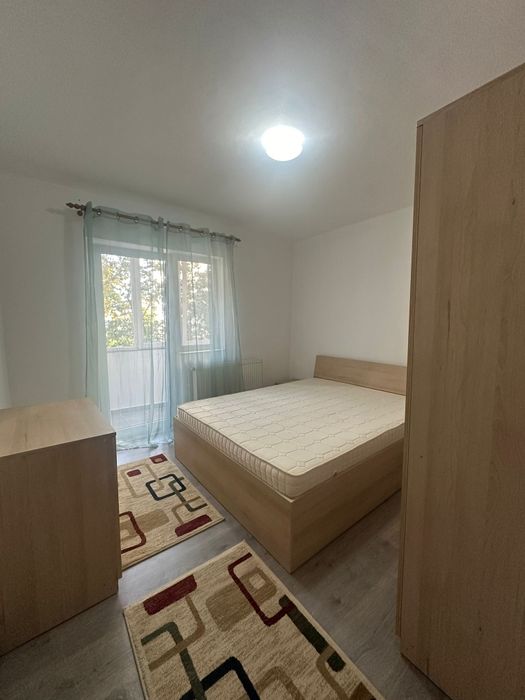 Închiriez apartament cu 2 camere Str. DUMBRAVA