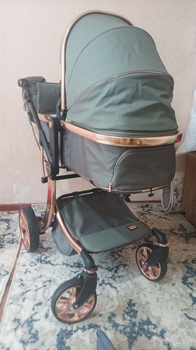 Детский коляска сотилади