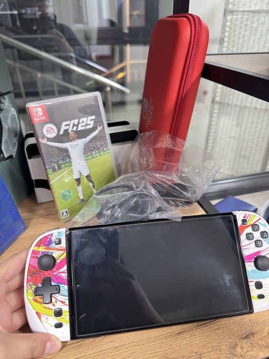 Nintendo Switch нинтендо свитч + док станция + fifa25