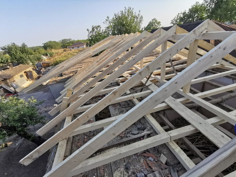 Tigla metalica jgheaburi burlane reparatii acoperis garduri terase foișoare