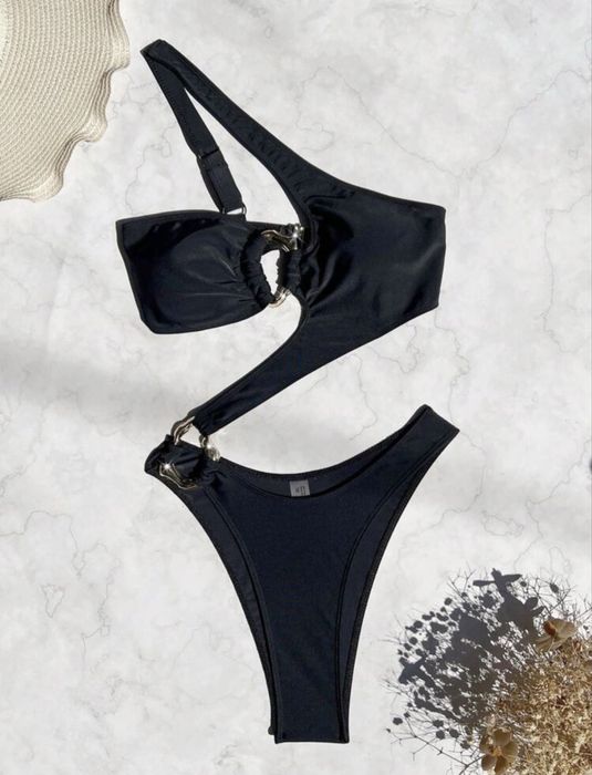 Бански костюм тренд