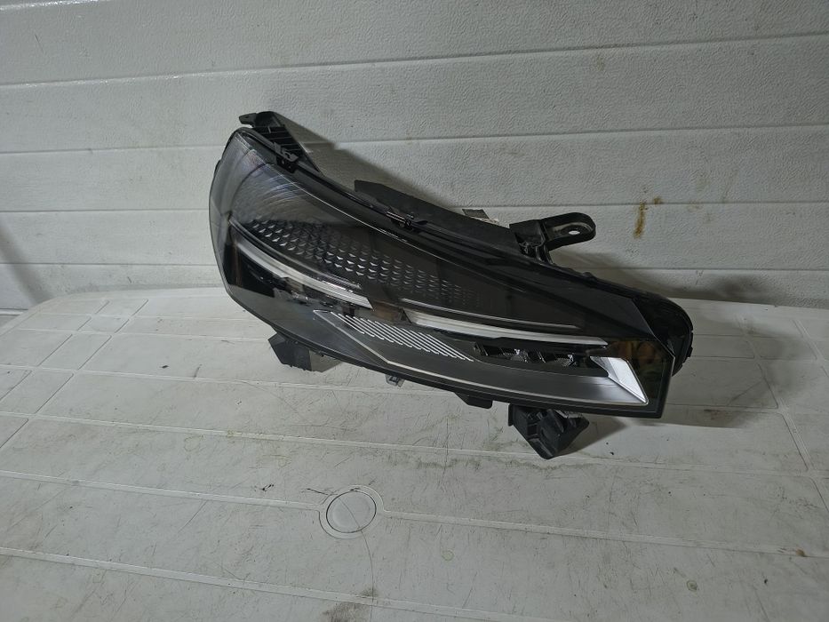 Far dreapta clio 5 facelift cod 260103507R