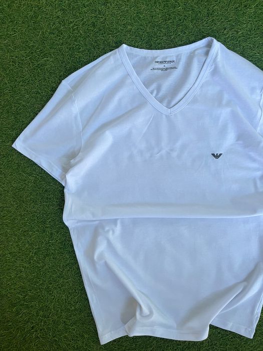 Мъжка блузка с къс ръкав : Emporio Armani Underwear V- Neck XL