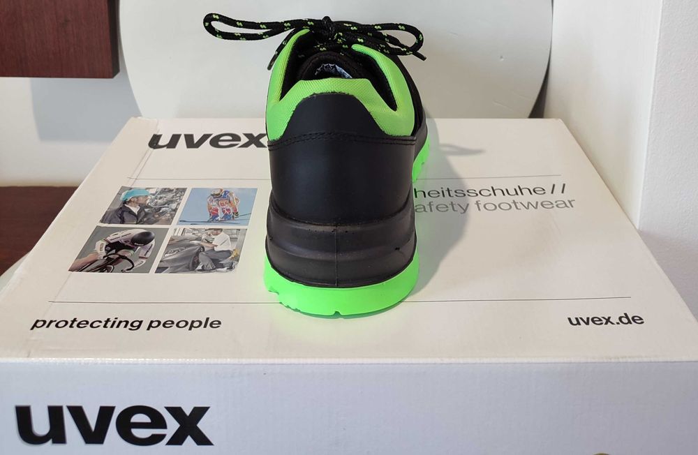 Pantofi de protecție UVEX (încălțăminte de protecție pentru munca)